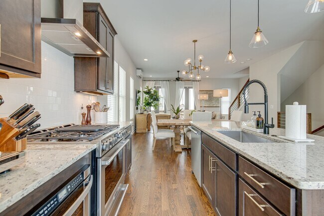 Foto del edificio - 2015 Eastland Ave