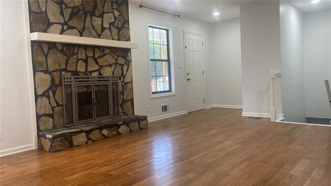 Foto del edificio - 1807 Merry Oak Rd SW