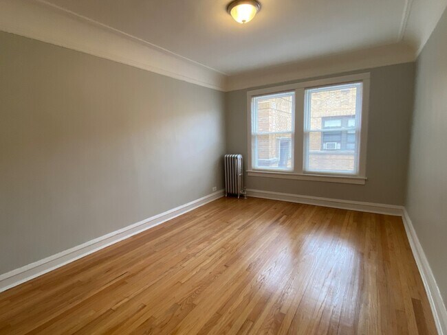 Foto del edificio - 6516 N Glenwood Ave