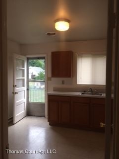 Building Photo - 801 Thomas Ct