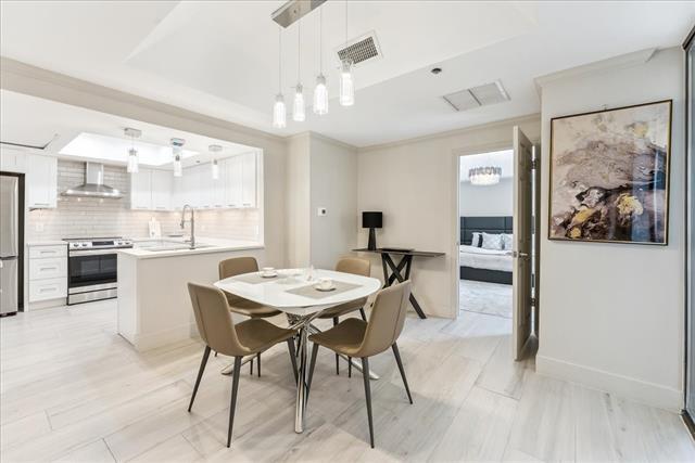 Foto del edificio - 5909 Luther Ln