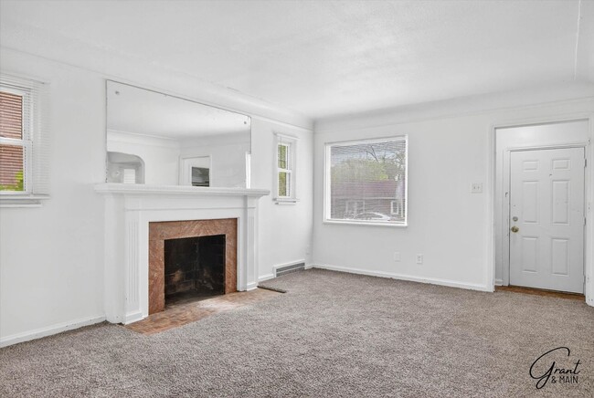 Building Photo - 3 bedroom bungalow - $1200