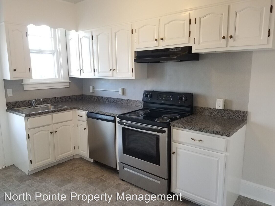 Primary Photo - 3 br, 1 bath House - 401 S. West End Ave.