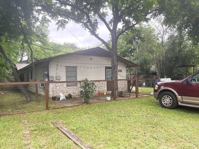 Building Photo - 4708 Red River St