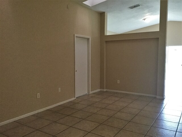 Foto del edificio - 11725 Kennington Court