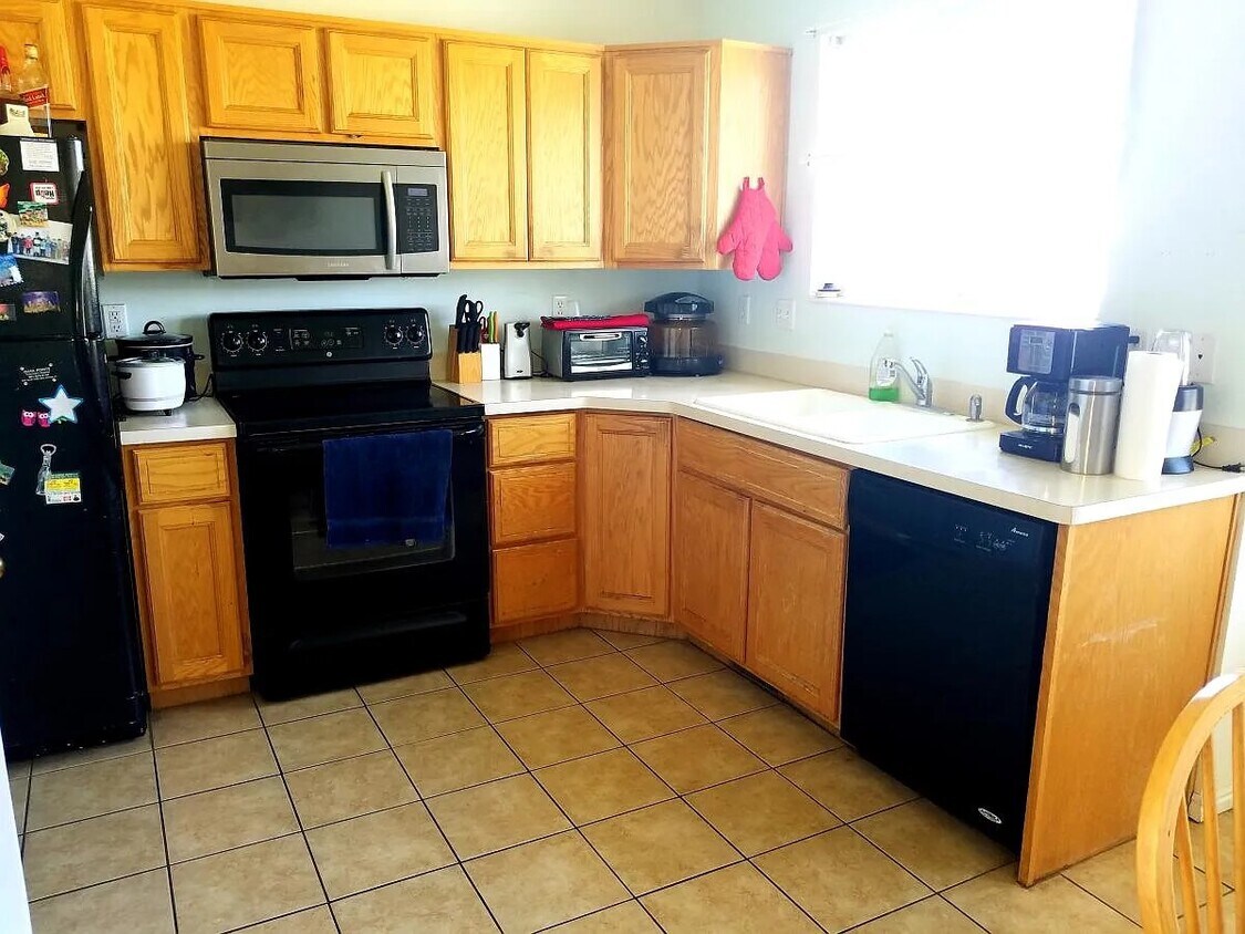 Primary Photo - 1258 W 725 N