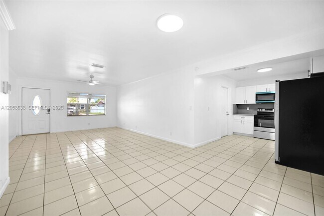 Foto del edificio - 304 SW 77th Ave