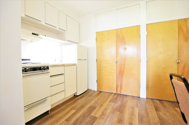 Foto del edificio - Hudson Heights Studio Apartments