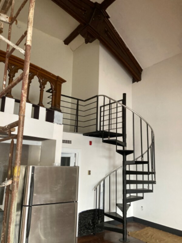 Building Photo - 151 Salaignac St