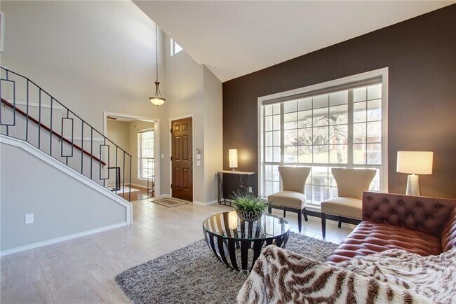 Building Photo - 2926 Wickersham Ln