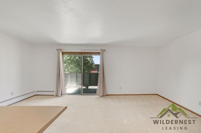 Building Photo - Dillon Valley West Condo-New paint/Floorin...