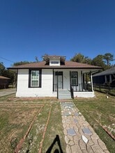 Building Photo - 8407 Carolwood Dr