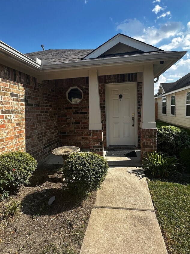 Primary Photo - 6807 Whitbourne Meadow Ln