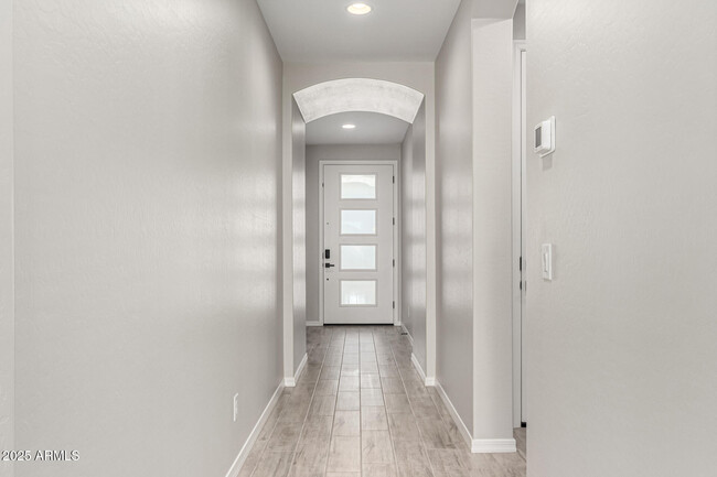 Foto del edificio - 34924 N Hawley Dr