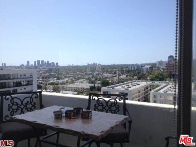 Building Photo - 1155 N La Cienega Blvd