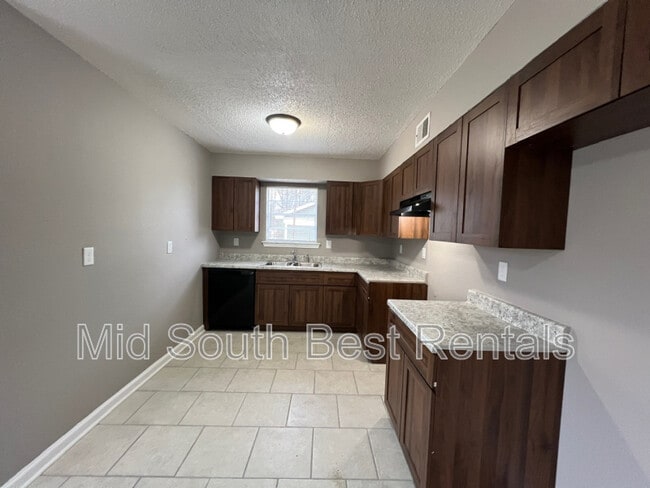 Building Photo - 5394 Beaverton Dr