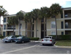 Building Photo - 833 Riverside Dr
