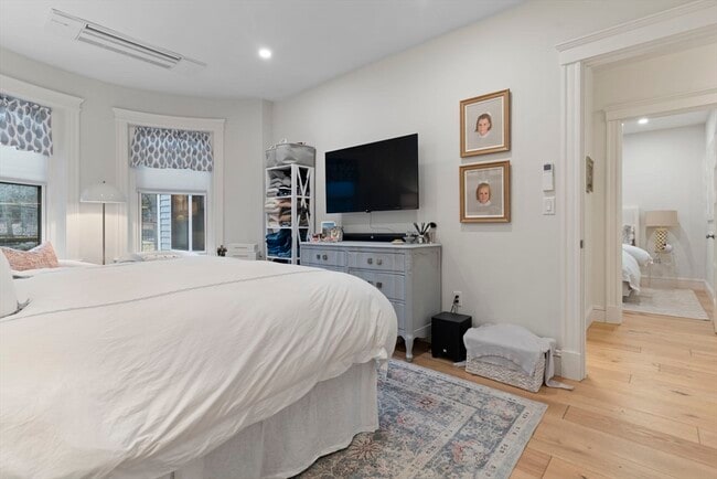 Foto del edificio - 1797 Beacon St