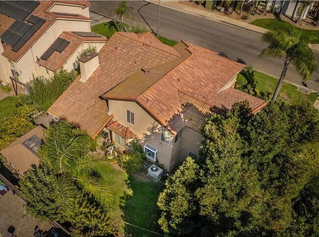 Foto del edificio - 5742 W Palo Alto Ave