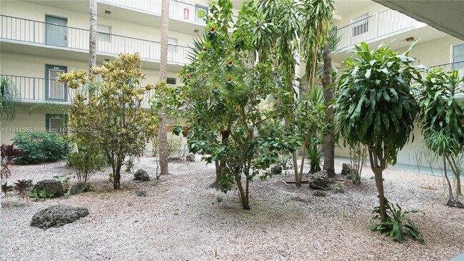 Foto del edificio - 1830 SW 81st Ave