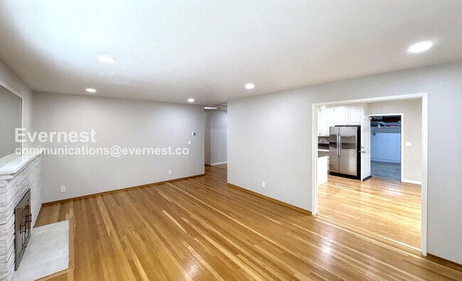 Foto del edificio - 736 Durshire Way