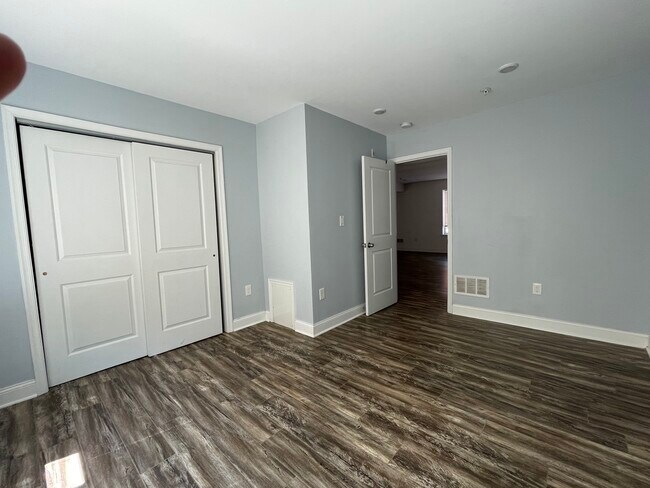 Foto del edificio - 1257 N Newkirk St