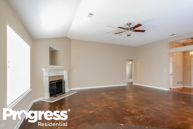 Building Photo - 6257 Saddletrail Dr