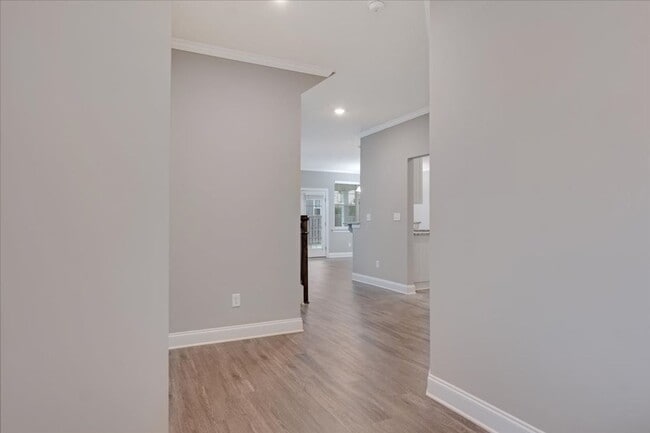 Building Photo - 5121 Heathbrook Dr