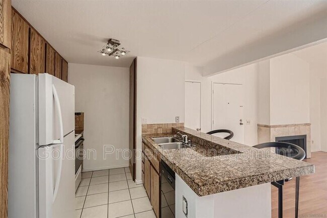 Foto del edificio - 9209 Village Glen Dr
