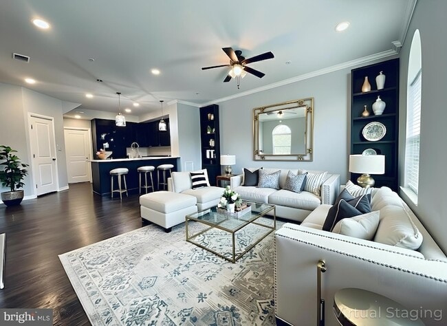 Building Photo - 5822 Oakdale Vlg Rd