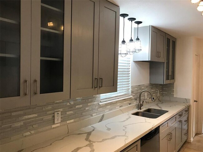 Foto del edificio - 500 N Post Oak Ln