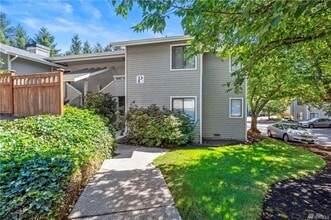 Building Photo - 9009 Avondale Rd NE