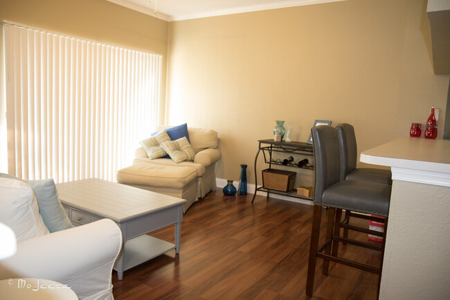 Foto del edificio - 2023 Arbor Lakes Cir
