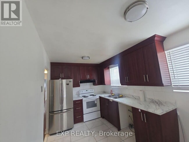 Building Photo - 20 Gladeside Pl