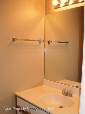 Foto del edificio - 9130 Cedarpark Ln