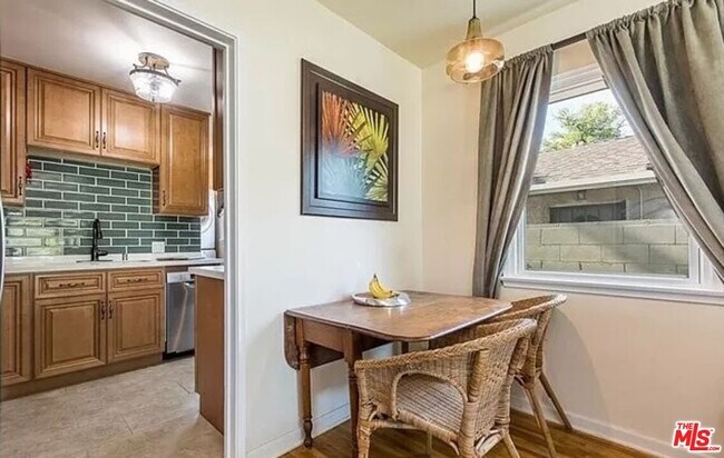 Building Photo - 7111 Willis Ave