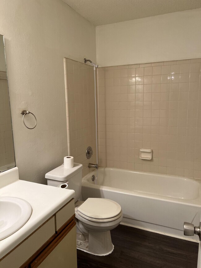 Foto del edificio - 2343 Sandpiper St