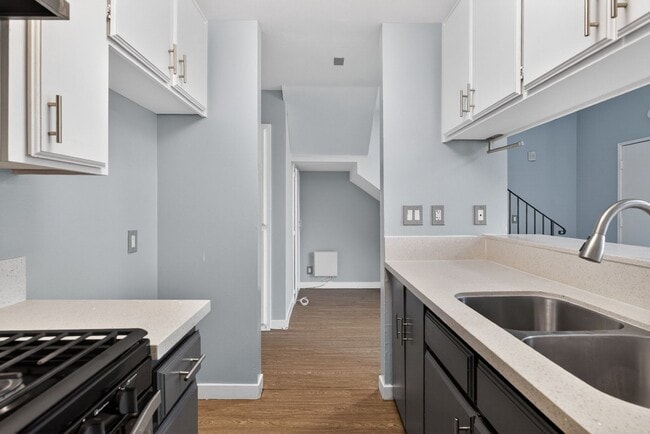 Foto del edificio - 533 E 11th St