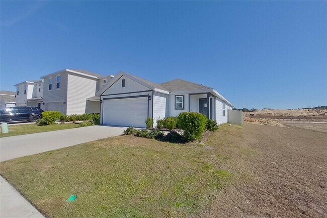 Building Photo - 8681 SW 43rd Ter