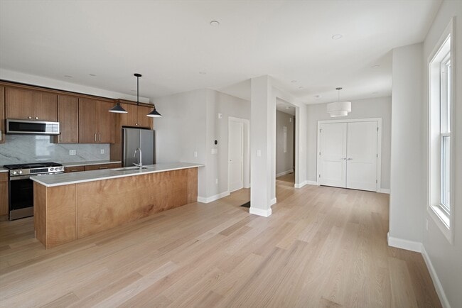 Foto del edificio - 206 Byron St