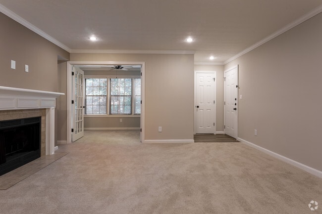 1BR, 1BA - 1040 SF - Calibre Woods