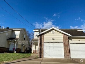 Building Photo - 3037 N Fremont Ave