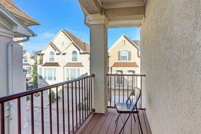 Foto del edificio - 2131 Stacy Knoll