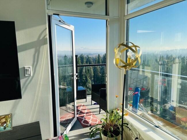 Building Photo - 3080 Lincoln Av