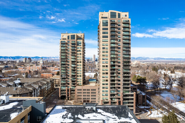 Foto del edificio - The Pinnacle at City Park South