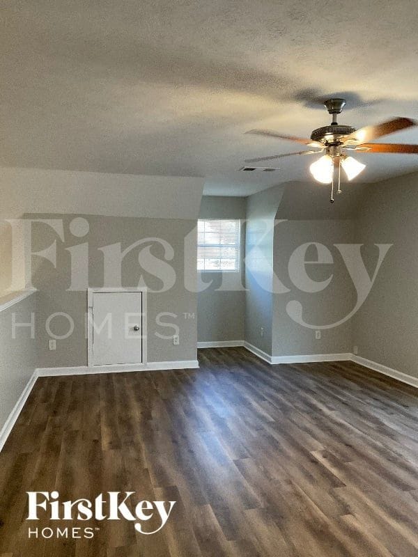 Building Photo - 1219 Mable St SW