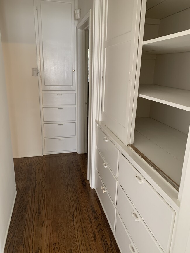 Foto del edificio - 1803 N Allen Ave