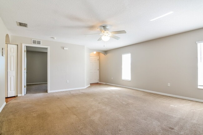 Building Photo - 2227 Unity Village Dr