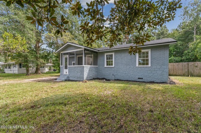 Foto del edificio - 7230 Melvin Rd