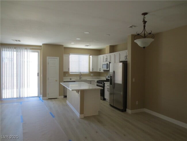 Building Photo - 5837 Tamarack Lodge Ln